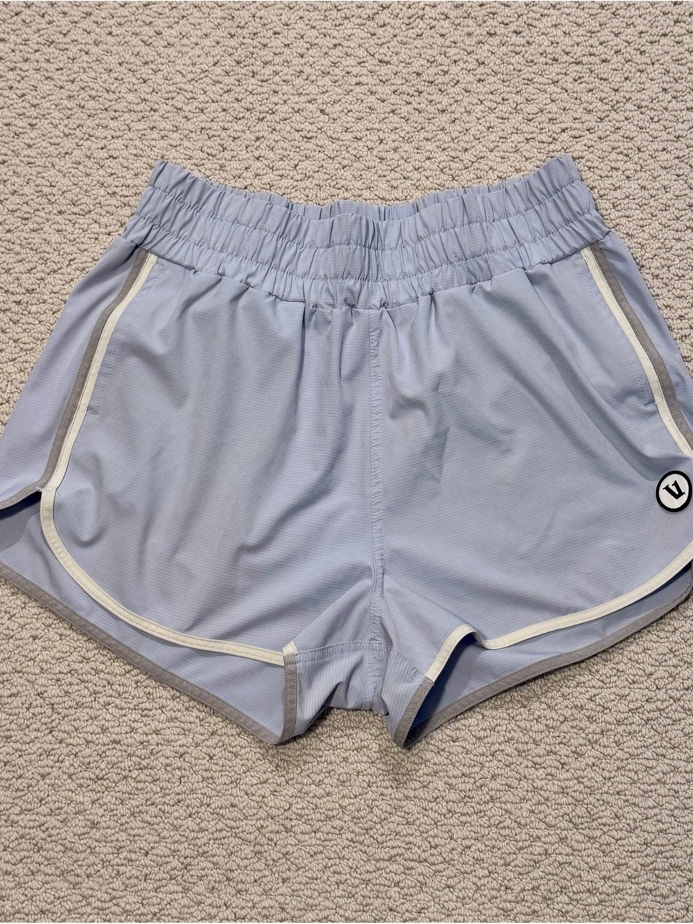 Vuori Cardiff Shorts in Light Blue Size Medium